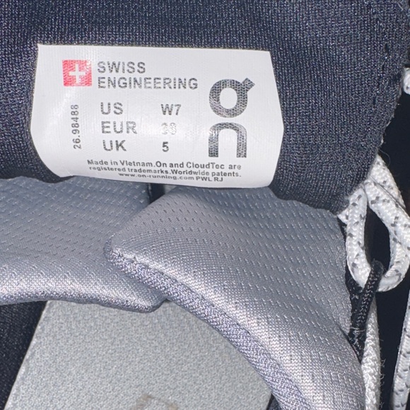 ON Cloudnova Running athletic women’s Sneakers size 7 - Picture 11 of 12